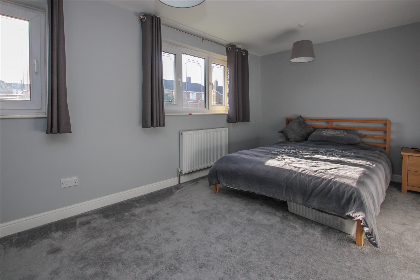 Kelvedon Close, Hutton, Brentwood Keith Ashton